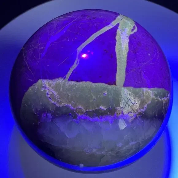Septarian Crystal‎ Sphere with UV Reaction (#2) - Picture 9 of 14